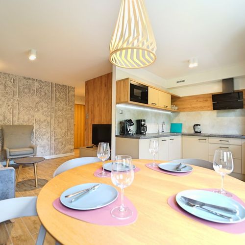 Apartament pentru 4 pers. (se inchirieaza doar integral)