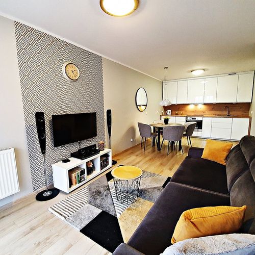 Apartman s balkónem pro 5 os. se 3 ložnicemi na poschodí