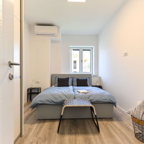 Apartman se zahradou pro 4 os. se 2 ložnicemi na přízemí (s možností přistýlky)