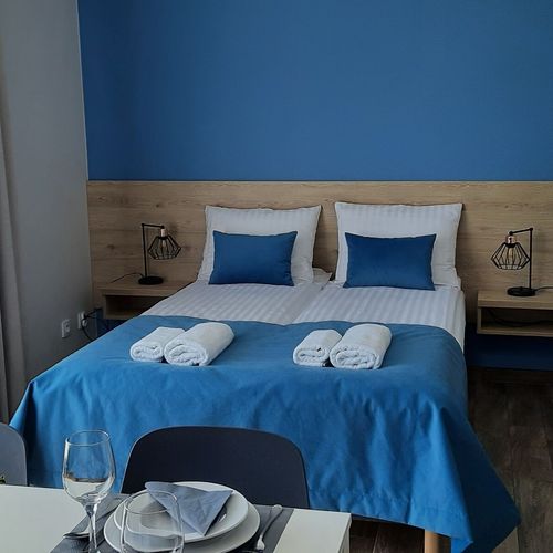 Apartament 4-osobowy na parterze z tarasem z 2 pomieszczeniami sypialnianymi