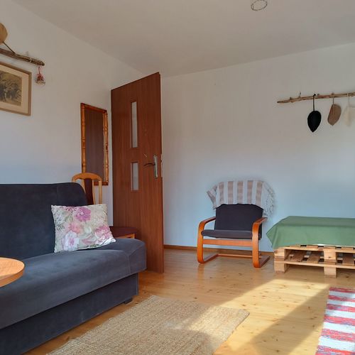 Apartament la parter cu 1 camera pentru 3 pers.
