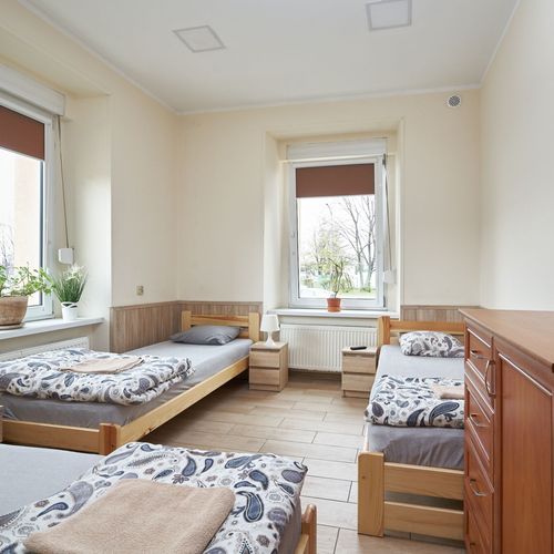 Apartament 3-osobowy z łazienką z własną kuchnią z 1 pomieszczeniem sypialnianym