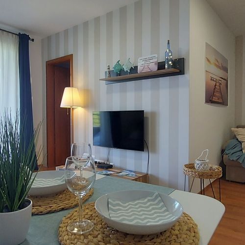 Apartament gold cu vedere spre lac cu 2 camere pentru 4 pers.