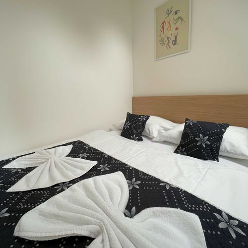 Apartman se sprchou s vlastní kuchyňkou s manželskou postelí s 1 ložnicí (s možností přistýlky)