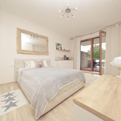 Apartament 4-osobowy na parterze z 2 pomieszczeniami sypialnianymi