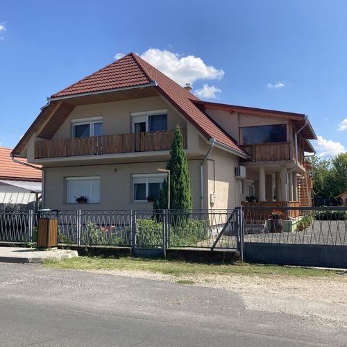 Apartman pro 6 os. se 3 ložnicemi na poschodí v podkroví