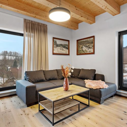 Apartman se sprchou s privátní koupelnou mimo apartmán pro 4 os. (s možností přistýlky)