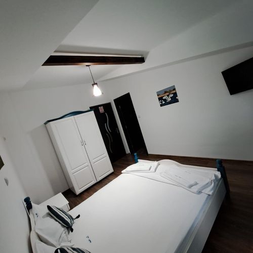 Suita cu balcon cu 1 camera pentru 2 pers.