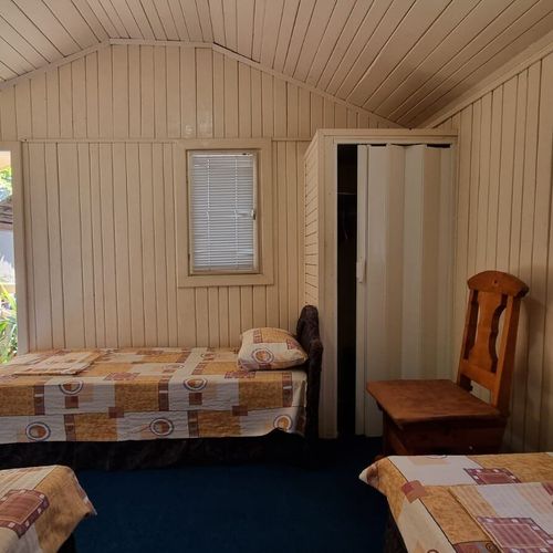 Cabană cu terasă pentru 3 pers. (se inchirieaza doar integral)