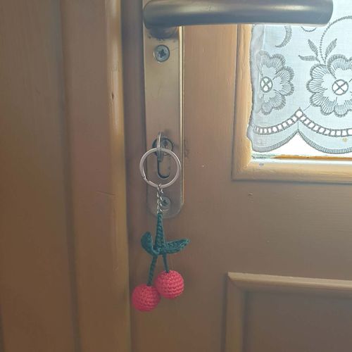 Apartament la parter cu vedere spre grădină pentru 6 pers. (se inchirieaza doar integral)