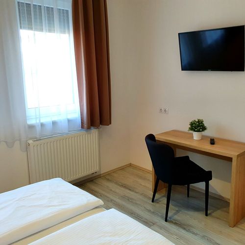 Apartament la etaj cu balcon cu 2 camere pentru 4 pers.