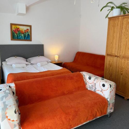 Apartament 4-osobowy z wanną z 2 pomieszczeniami sypialnianymi