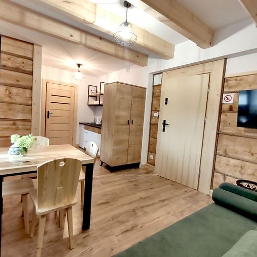 Apartament 4-osobowy na piętrze z widokiem na miasto z 2 pomieszczeniami sypialnianymi