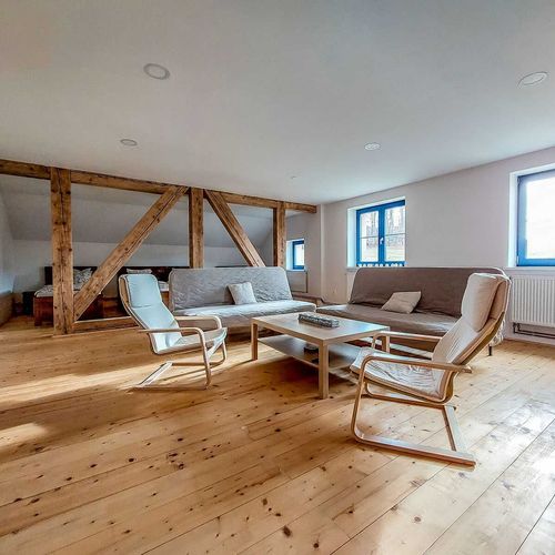 Apartman s vlastní kuchyní pro 11 os. s 1 ložnicí s výhledem do zahrady (s možností přistýlky)