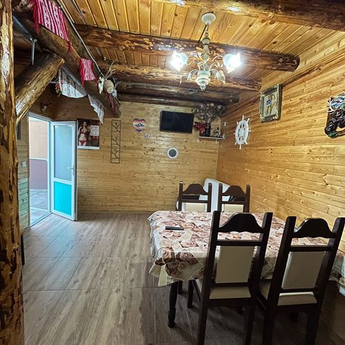 Apartament la etaj cu 1 camera pentru 4 pers.