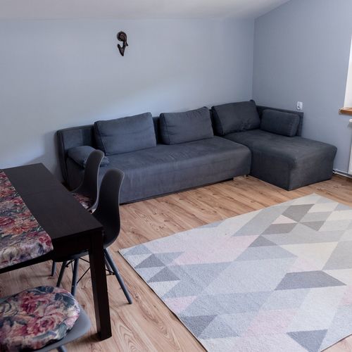 Apartament cu baie cu vedere spre pădure cu 3 camere pentru 6 pers.