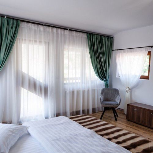 Camera dubla deluxe cu balcon