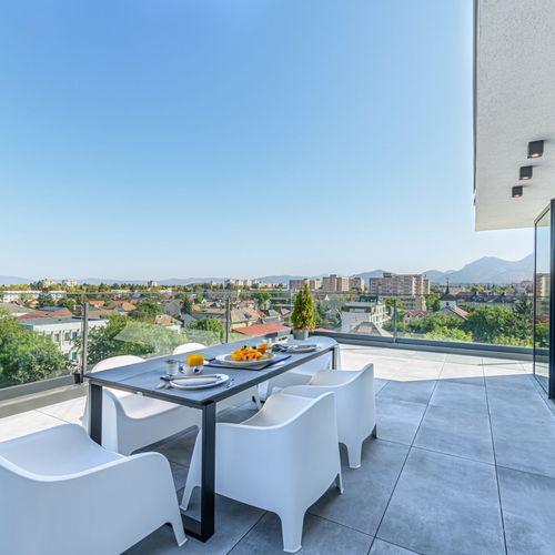 Apartament 6-osobowy Premia Penthouse z 3 pomieszczeniami sypialnianymi