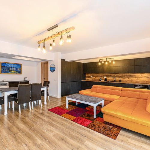 Apartament 6-osobowy Superior z tarasem z 3 pomieszczeniami sypialnianymi