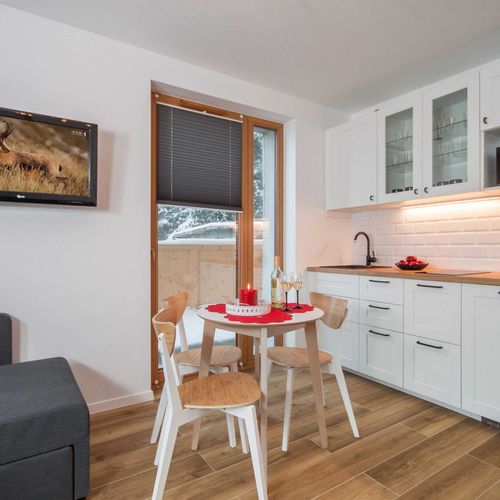 Apartament 4-osobowy z 1 pomieszczeniem sypialnianym
