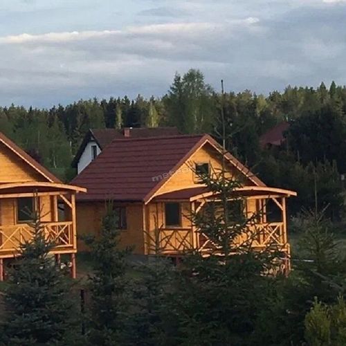 Casă de vară întreaga unitate cu vedere spre lac pentru 8 pers. (se inchirieaza doar integral)