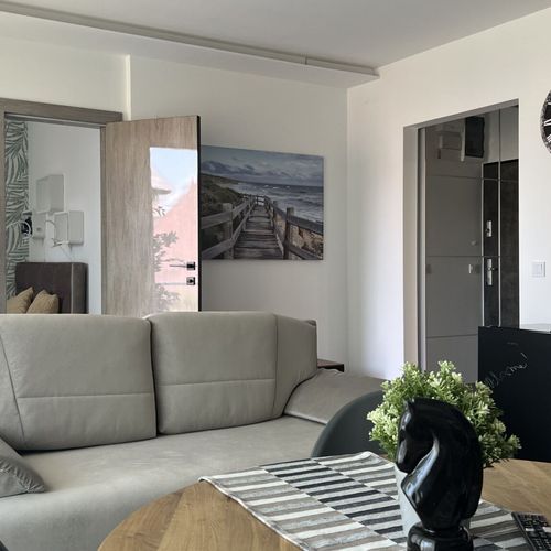 Apartament design la etaj cu 2 camere pentru 4 pers.