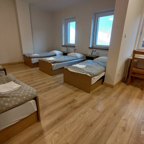 Pokój 6-osobowy na piętrze
