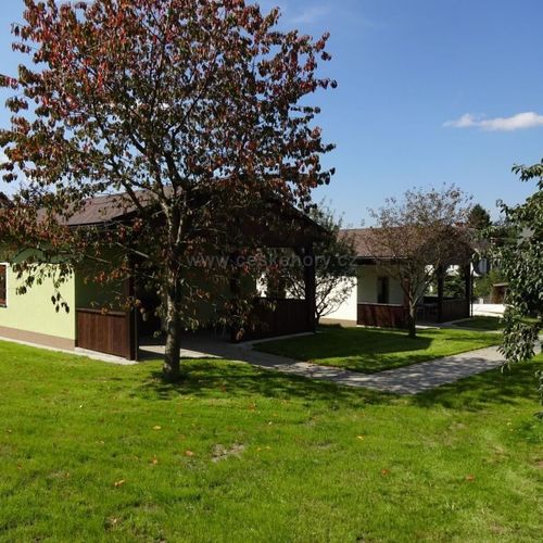 Bungalow (jako celek) se sprchou s terasou pro 4 os. (s možností přistýlky)