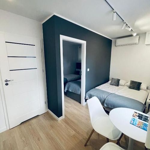 Apartament 4-osobowy na parterze "B" z 2 pomieszczeniami sypialnianymi