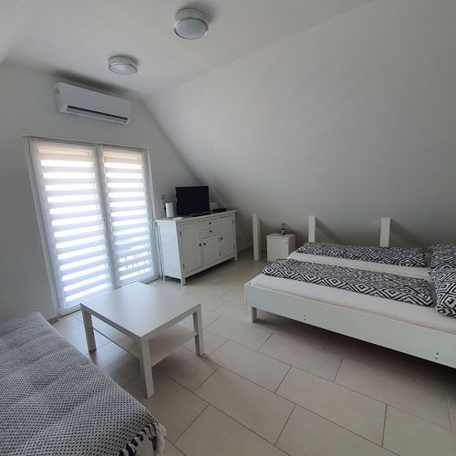 Apartament 6-osobowy z widokiem na las z panoramą