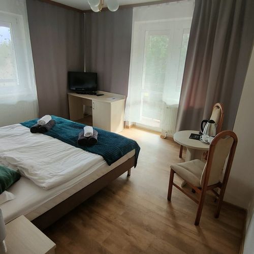 Pokój 2-osobowy z balkonem z widokiem na las