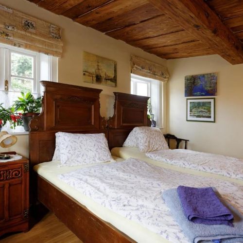 Apartament cu duș cu chicinetă proprie cu 1 camera pentru 2 pers.