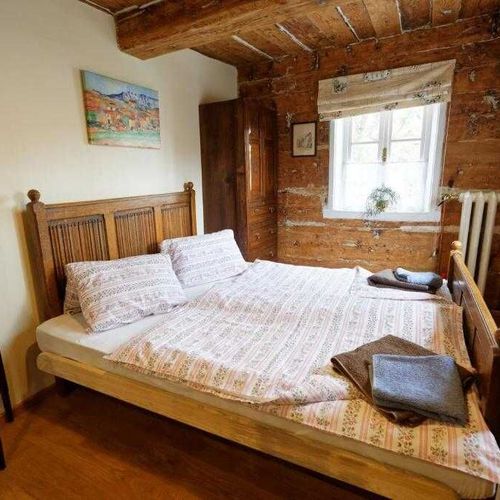 Apartman se sprchou s vlastní kuchyňkou s manželskou postelí s 1 ložnicí