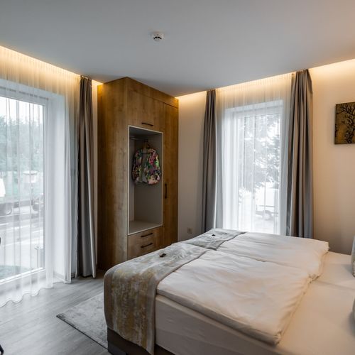 Apartament cu bucătărie proprie cu 2 camere pentru 3 pers. (se poate solicita pat suplimentar)