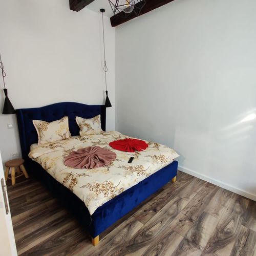 Apartament family la parter cu 2 camere pentru 4 pers.