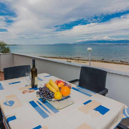 Family Apartman pro 5 os. se 3 ložnicemi s výhledem na moře