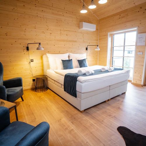 Apartman se sprchou s klimatizací pro 2 os.