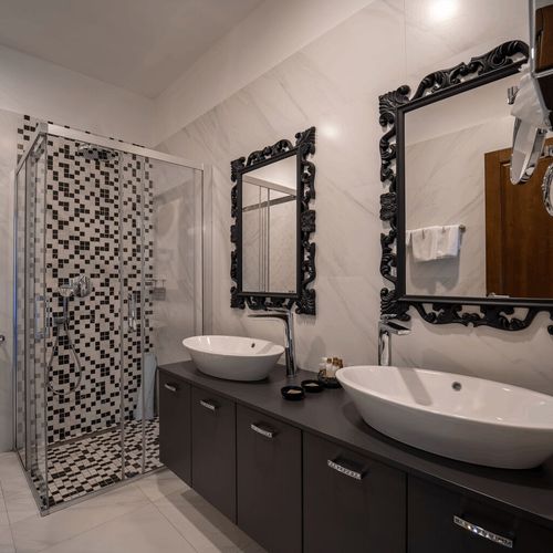 Apartament deluxe la etaj cu 1 camera pentru 2 pers.