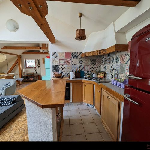 Apartament cu vedere spre pădure c cu 3 camere pentru 6 pers.