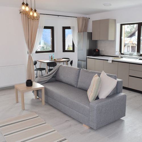 Apartament la etaj cu 2 camere pentru 4 pers.