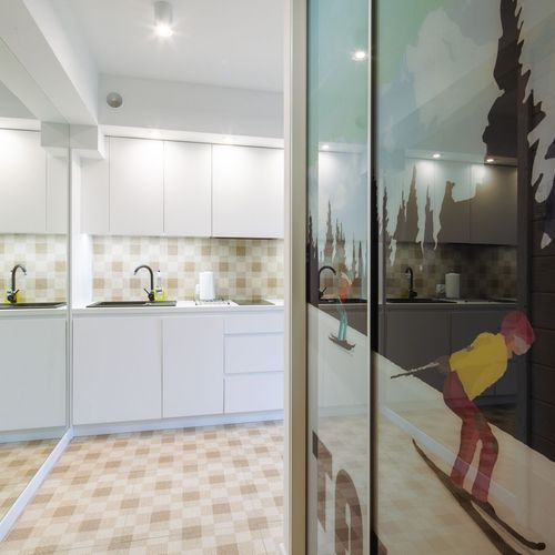 Apartament 4-osobowy z klimatyzacją z tarasem z 2 pomieszczeniami sypialnianymi