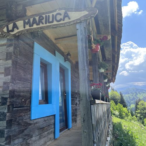 Casa rustică pentru 7 pers. (se inchirieaza doar integral)