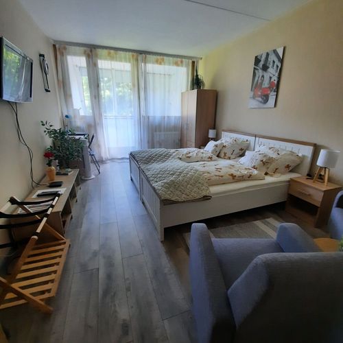Apartament 4-osobowy Romantyczny z balkonem z 2 pomieszczeniami sypialnianymi