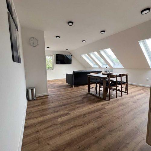 Apartament lux cu baie cu 2 camere pentru 4 pers.