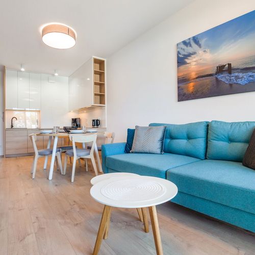 Apartament 4-osobowy na piętrze z balkonem z 2 pomieszczeniami sypialnianymi