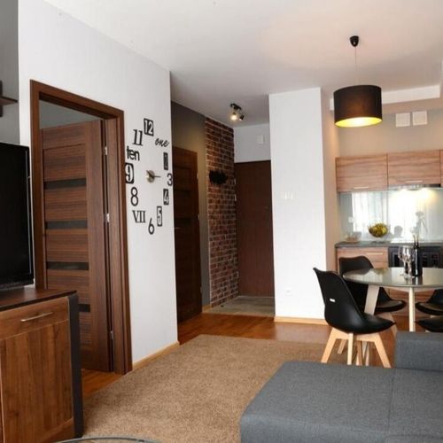 Apartament 4-osobowy z 2 pomieszczeniami sypialnianymi
