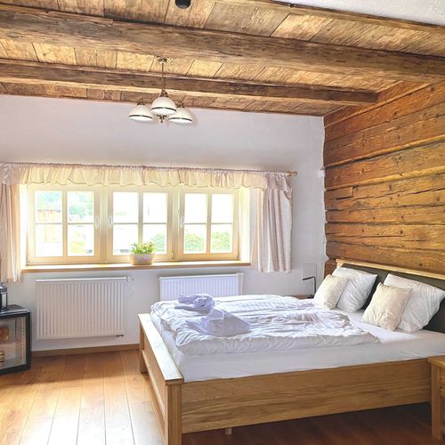 Apartament deluxe romantică cu 1 camera pentru 2 pers. (se poate solicita pat suplimentar)