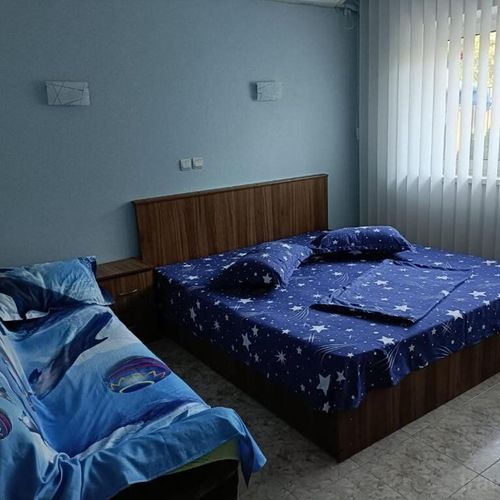 Camera cvadrupla family cu aer condiționat