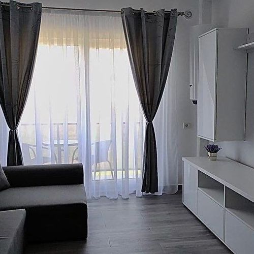 Camera cvadrupla deluxe cu balcon