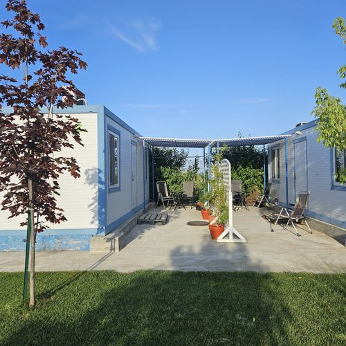 Bungalow pentru 2 pers. (se inchirieaza doar integral) (se poate solicita pat suplimentar)